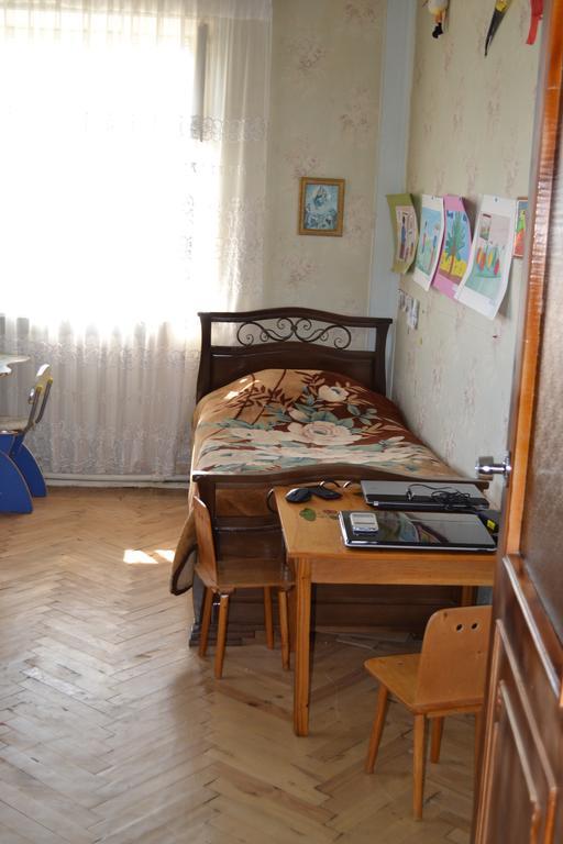 Serik & Geora Guesthouse Sevan Exterior photo