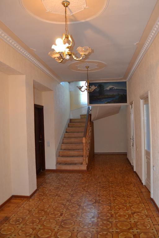 Serik & Geora Guesthouse Sevan Exterior photo